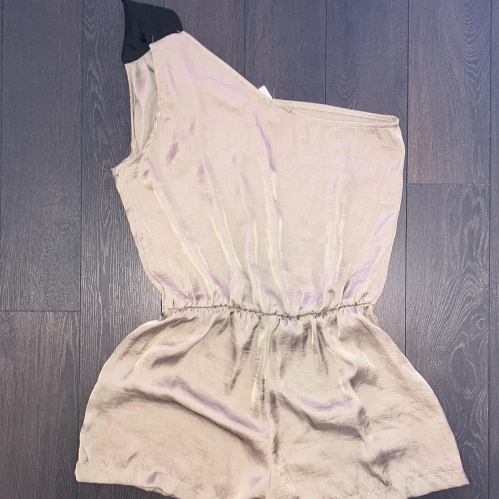 Beige taupe one shoulder shorts romper - Picture 6 of 8